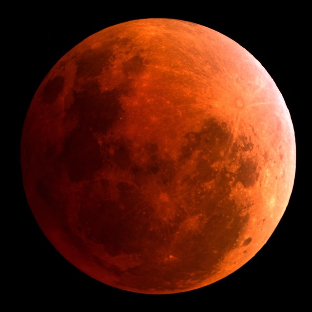 Blood Red Moon_total eclipse5_April 15 2014